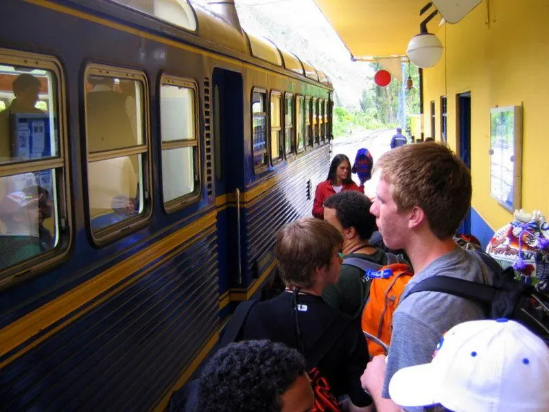 Students boarding Perurail to go to Machu Picchu!