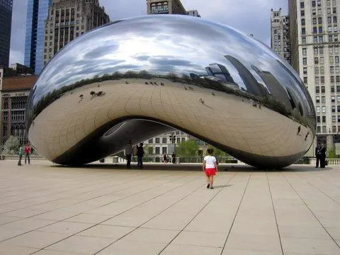 Jessie's daughter at The Bean in Chicago!