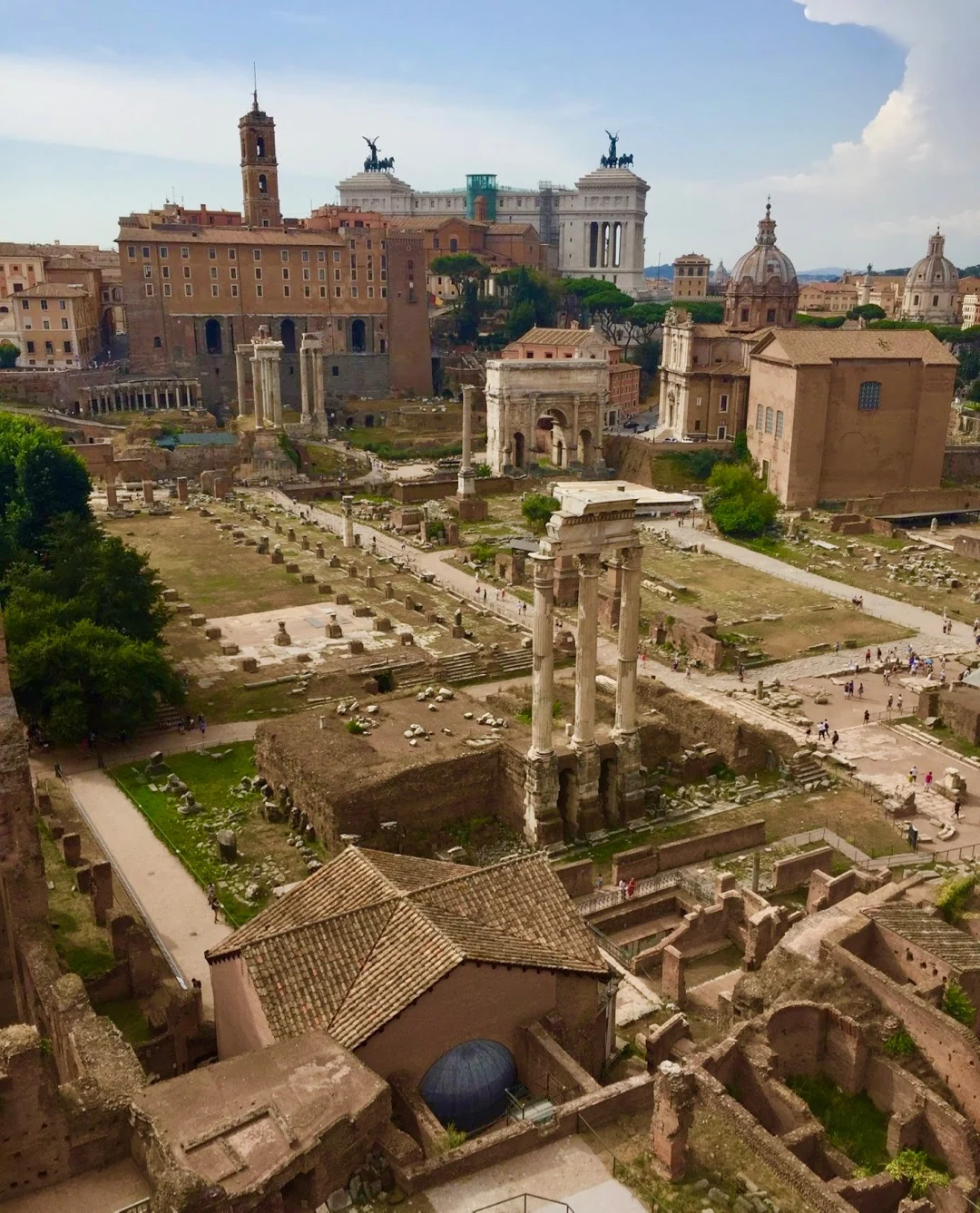 Teacher travel grants for History and Social Studies educators: 6 funded global education programs! The remains of the Forum in Rome, Italy.