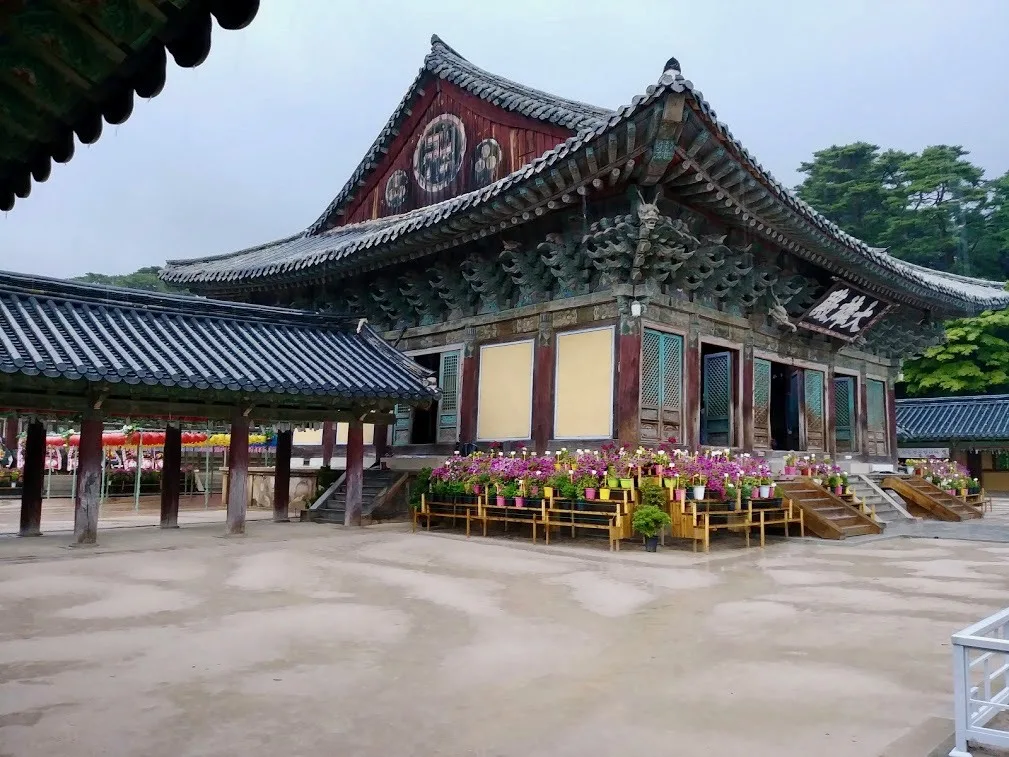 A beautiful Buddhist temple in South Korea.