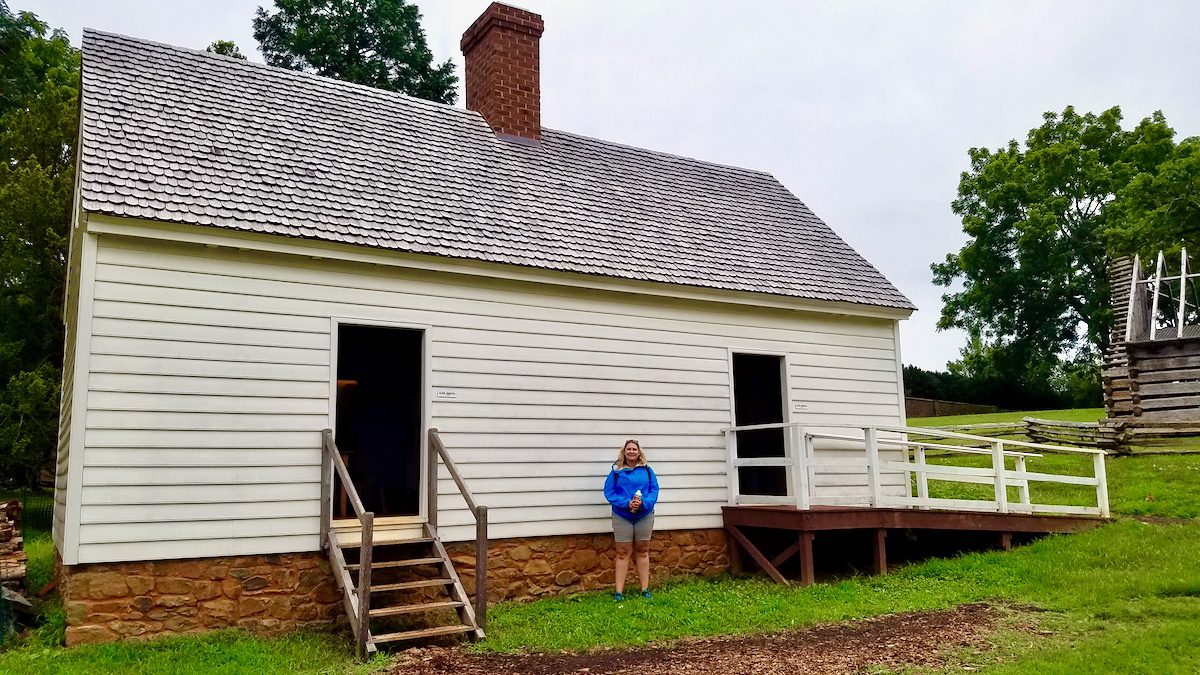 This is a reconstruction of a duplex in the South Yard. Several enslaved families would have lived in this dwelling. Their daily lives would have involved domestic tasks in and around the main house.